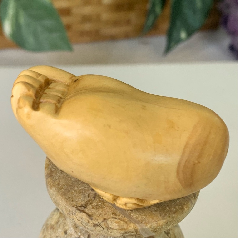 Vintage Netsuke Human Foot With Spider Carving Boxwood Hand Carved Figurine 2.5" - Picture 14 of 16
